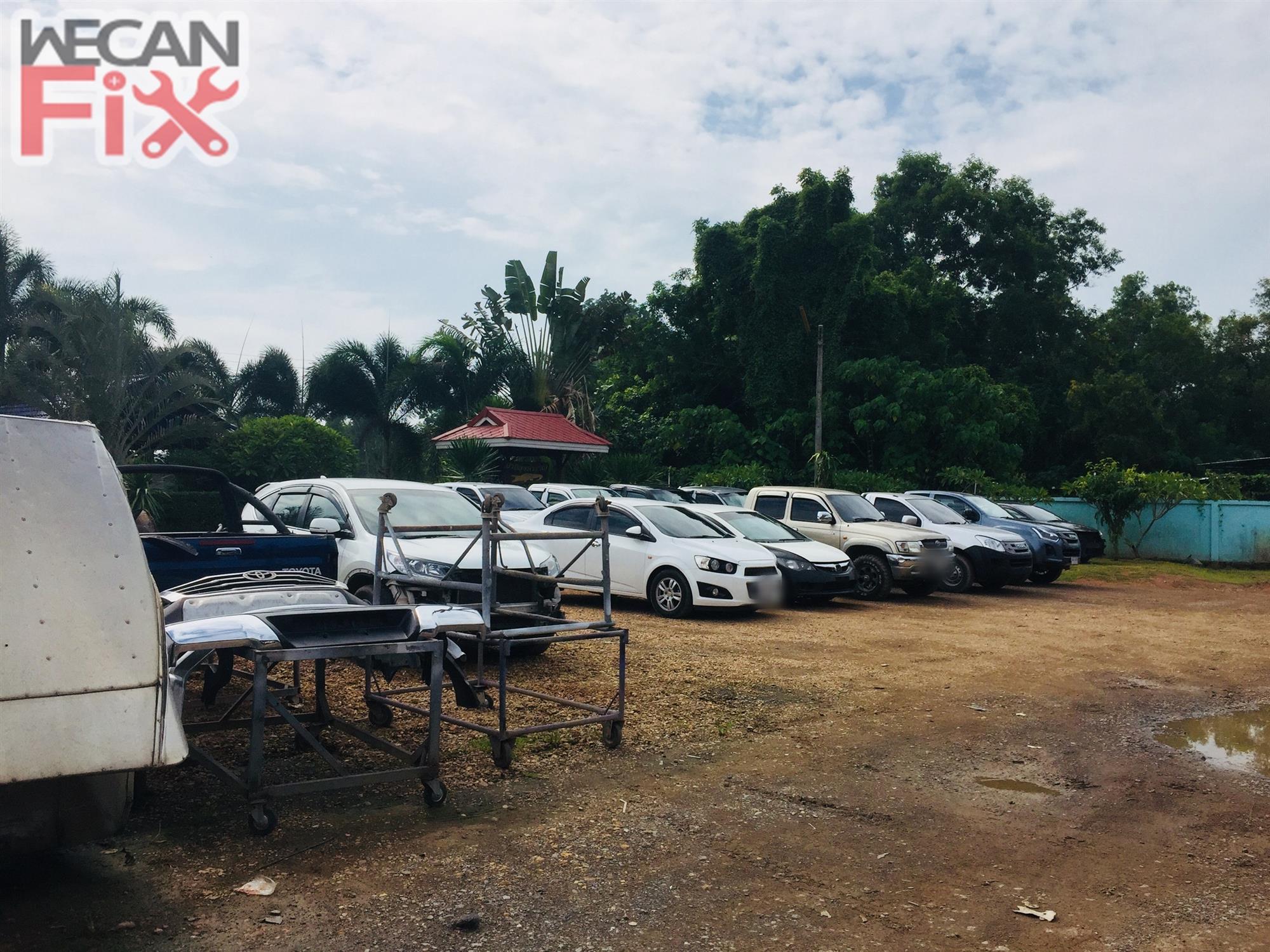 ที่จอดรถรอส่งคืนลูกค้า