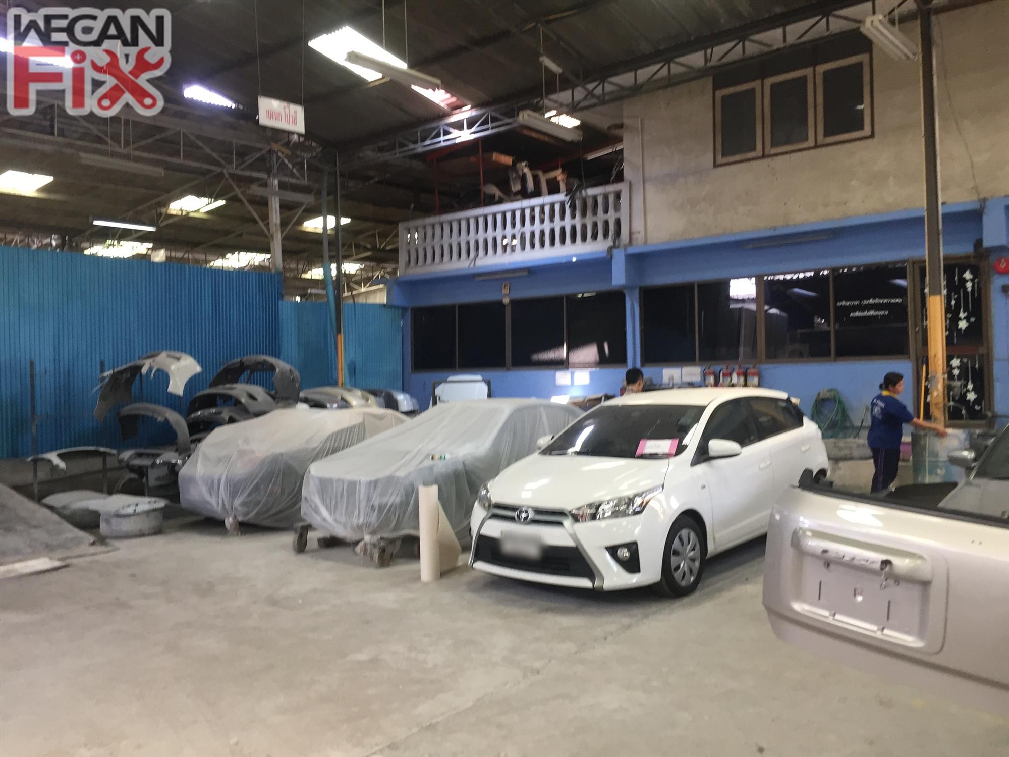 ที่จอดรถรอส่งคืนลูกค้า