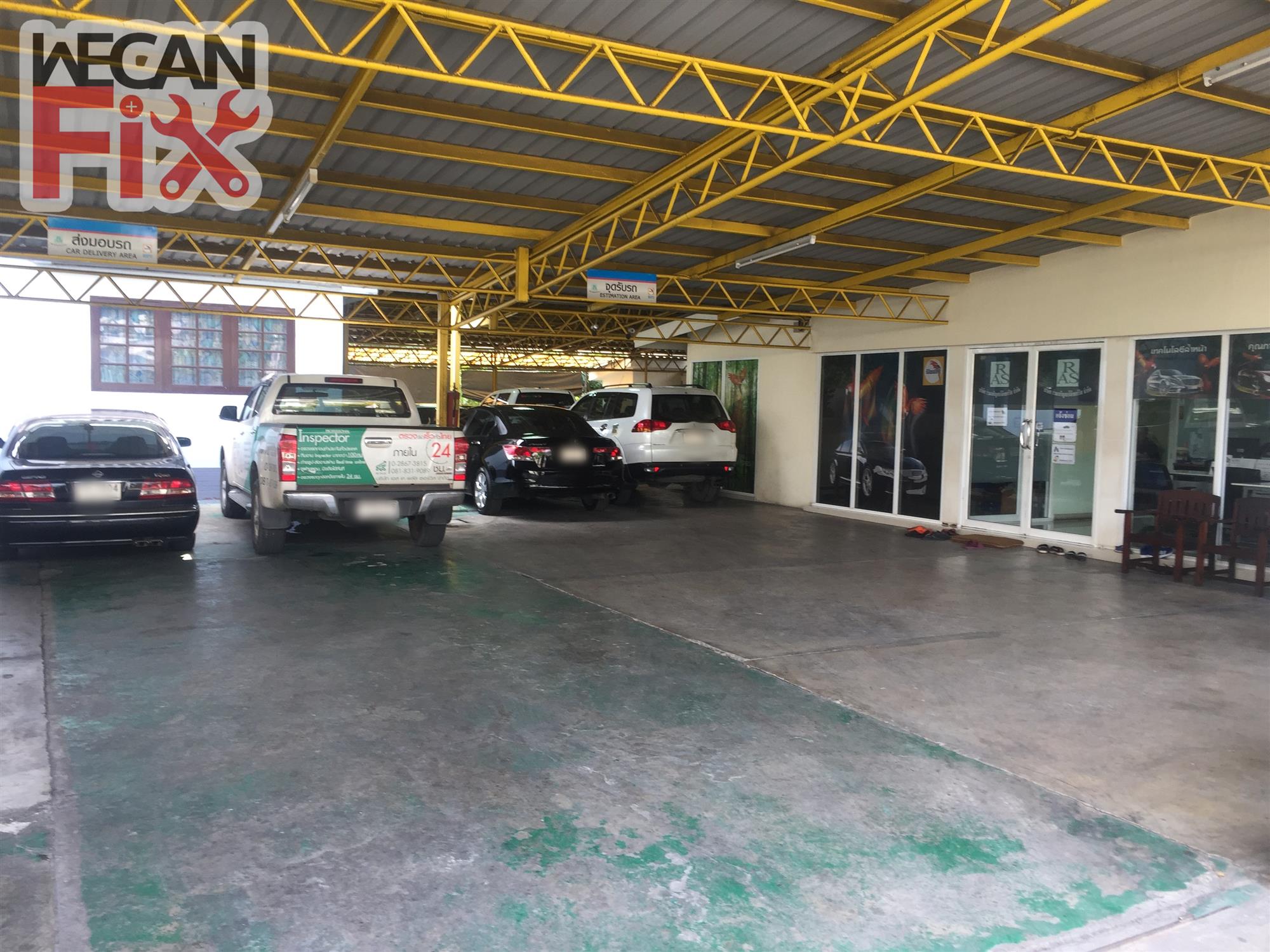 ที่จอดรถรอส่งคืนลูกค้า