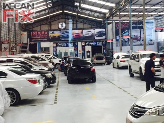 ที่จอดรถรอส่งคืนลูกค้า