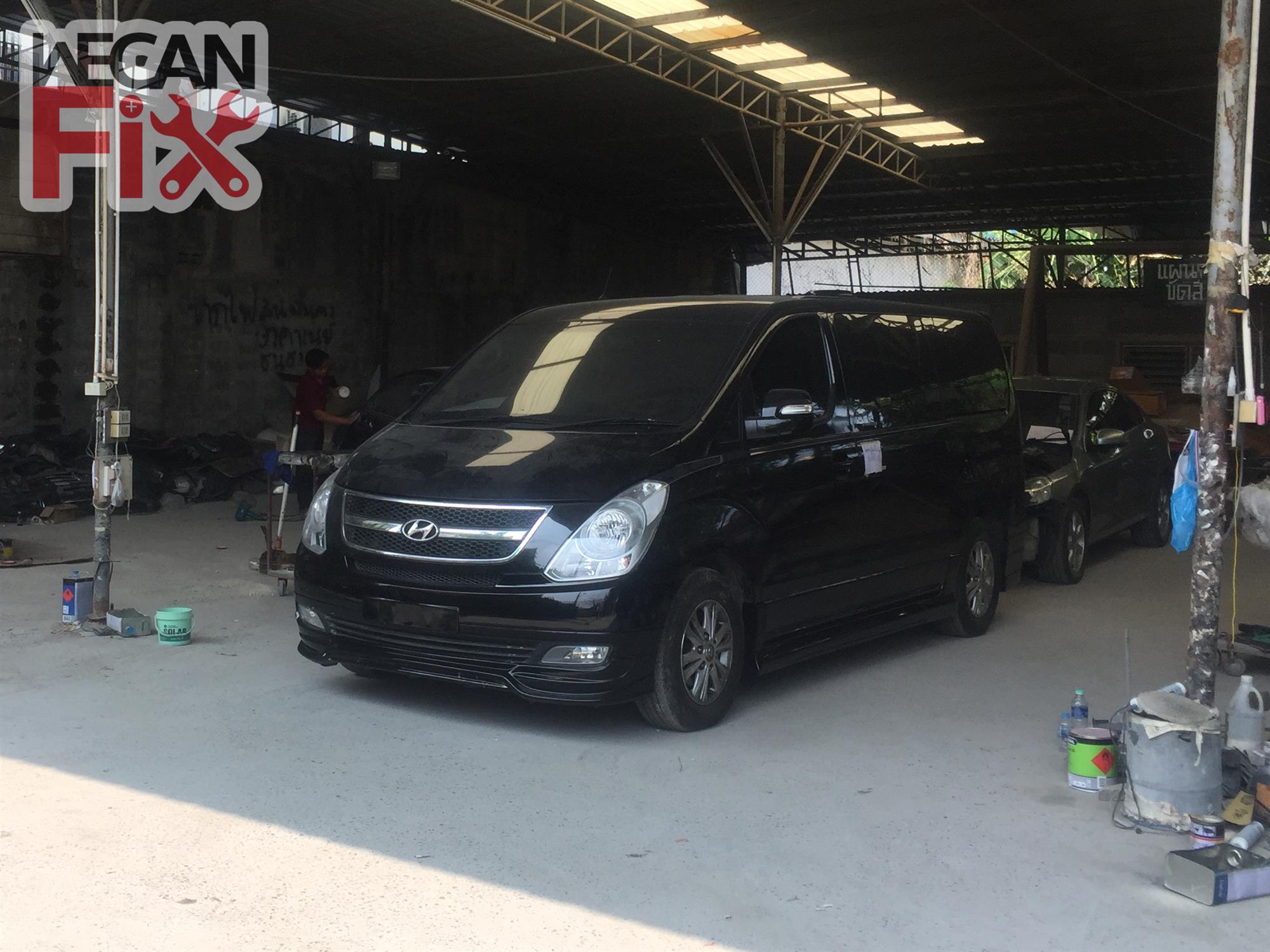 ที่จอดรถรอส่งคืนลูกค้า