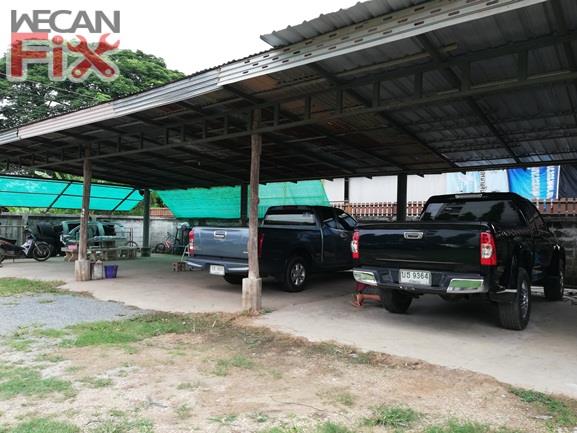 ที่จอดรถรอส่งคืนลูกค้า