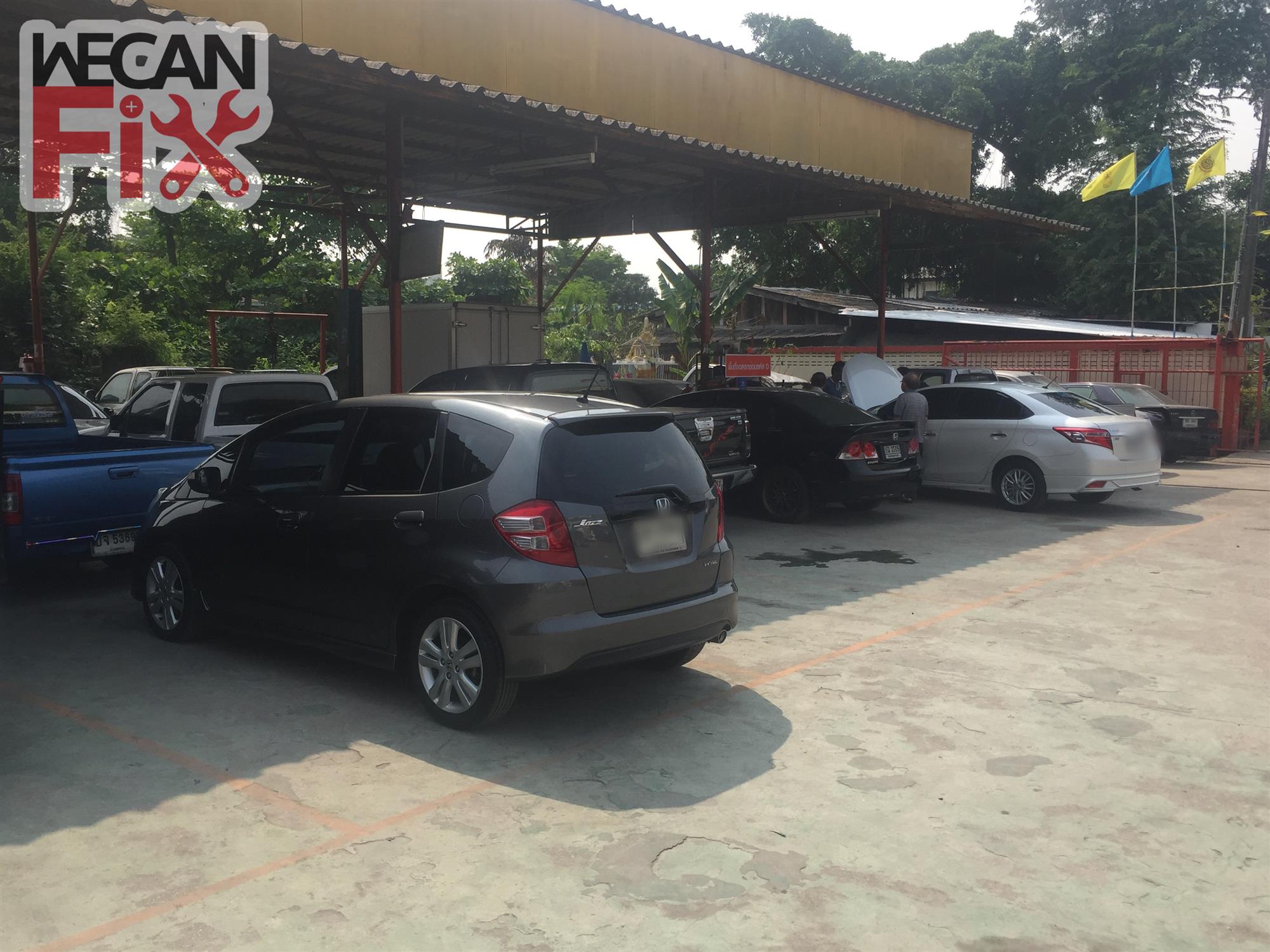 ที่จอดรถรอส่งคืนลูกค้า