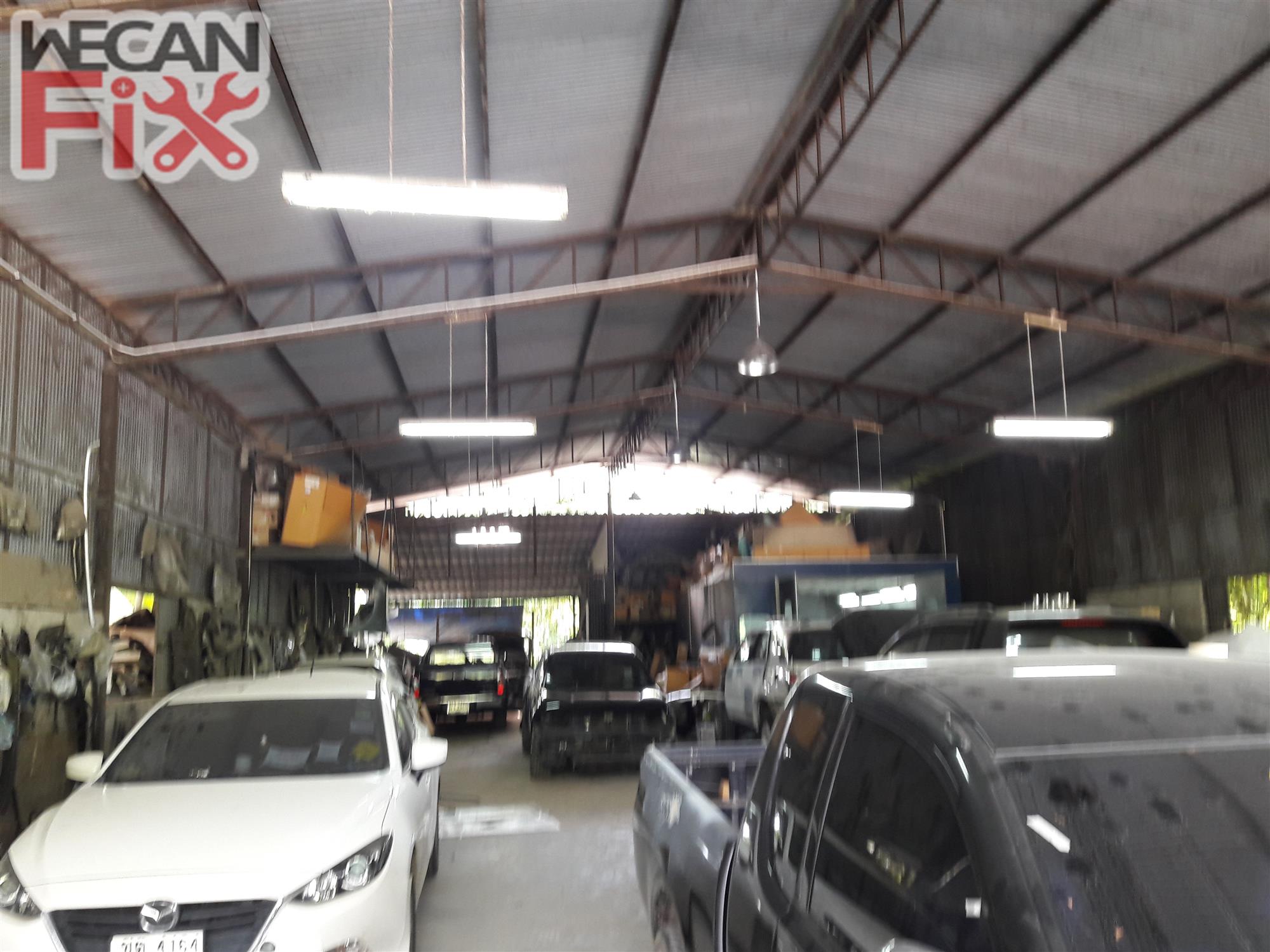 ที่จอดรถรอส่งคืนลูกค้า