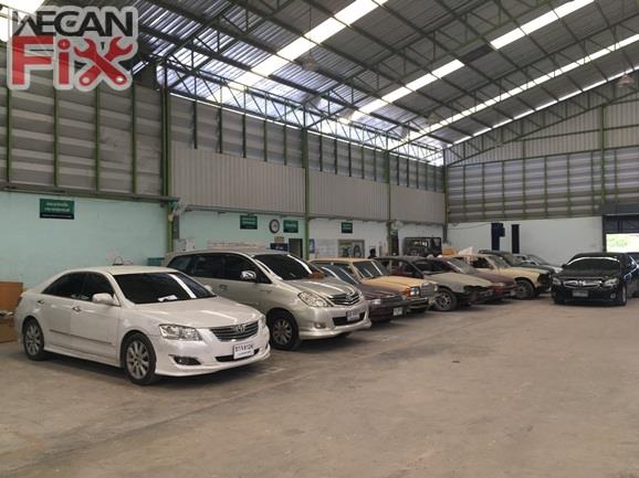 ที่จอดรถรอส่งคืนลูกค้า