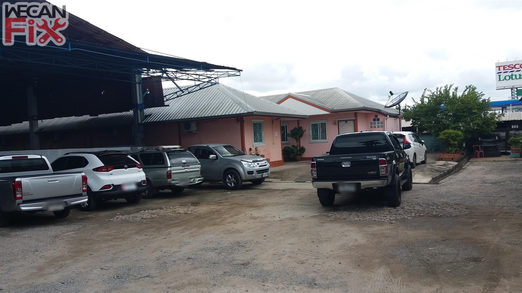 ที่จอดรถรอส่งคืนลูกค้า