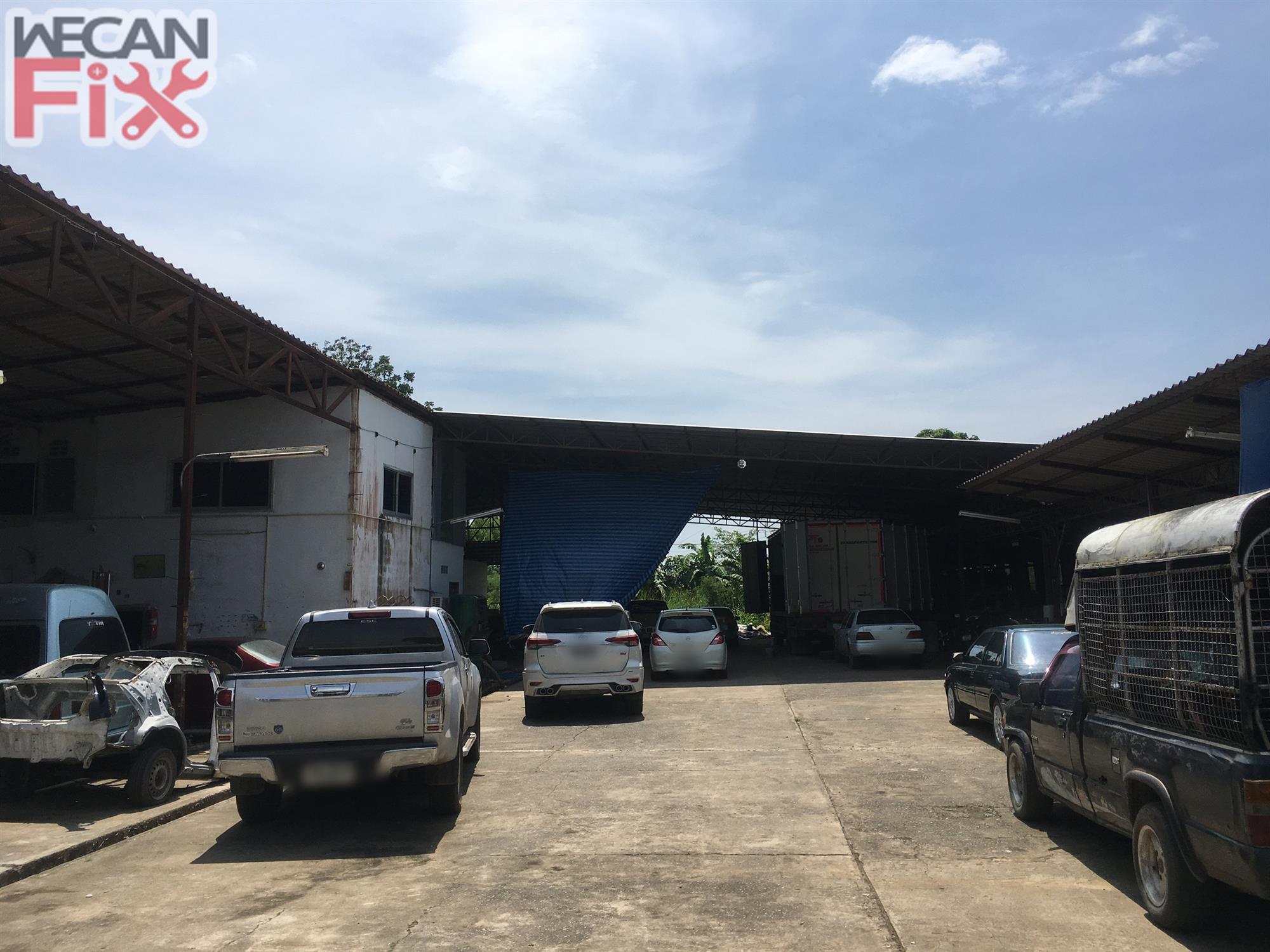 ที่จอดรถรอส่งคืนลูกค้า