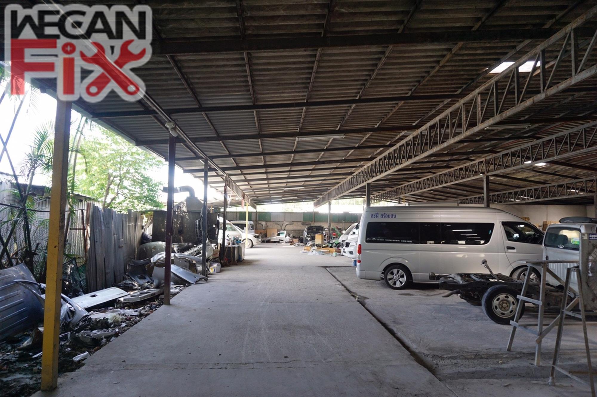 ที่จอดรถรอส่งคืนลูกค้า