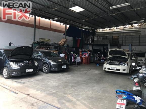 ที่จอดรถรอส่งคืนลูกค้า