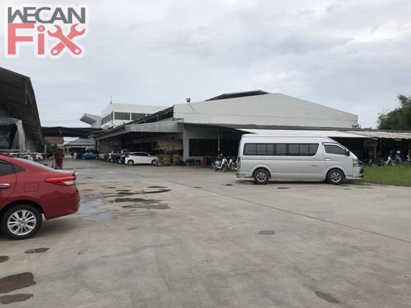 ที่จอดรถรอส่งคืนลูกค้า