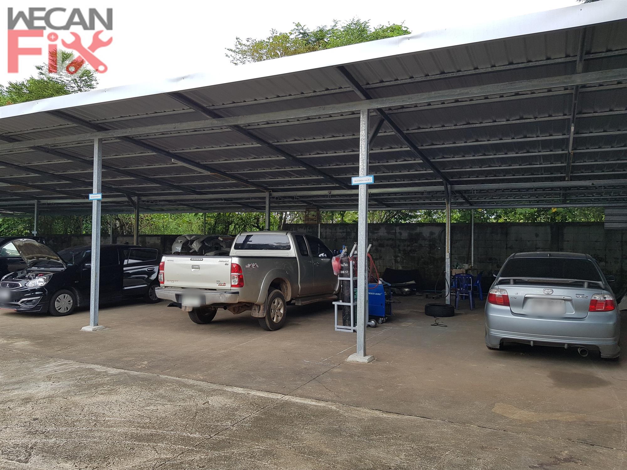 ที่จอดรถรอส่งคืนลูกค้า