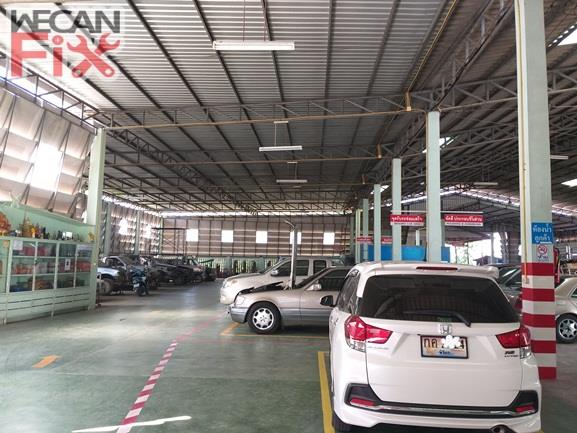 ที่จอดรถรอส่งคืนลูกค้า