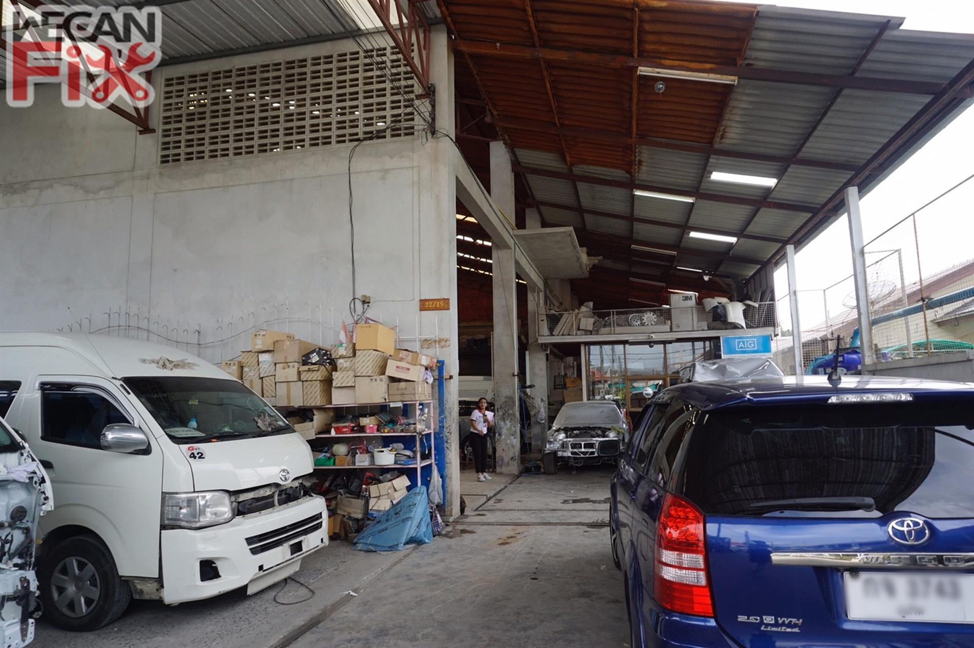 ที่จอดรถรอส่งคืนลูกค้า