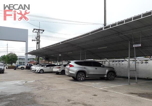 ที่จอดรถรอส่งคืนลูกค้า