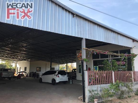 ที่จอดรถรอส่งคืนลูกค้า