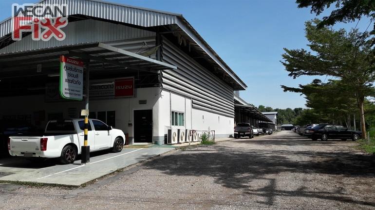 ที่จอดรถรอส่งคืนลูกค้า