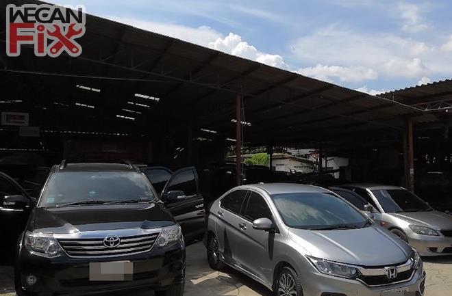 ที่จอดรถรอส่งคืนลูกค้า