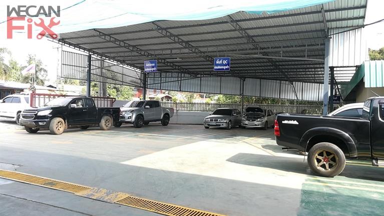 ที่จอดรถรอส่งคืนลูกค้า