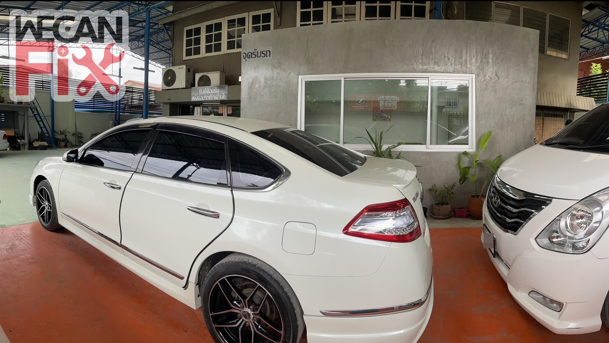 ที่จอดรถรอส่งคืนลูกค้า