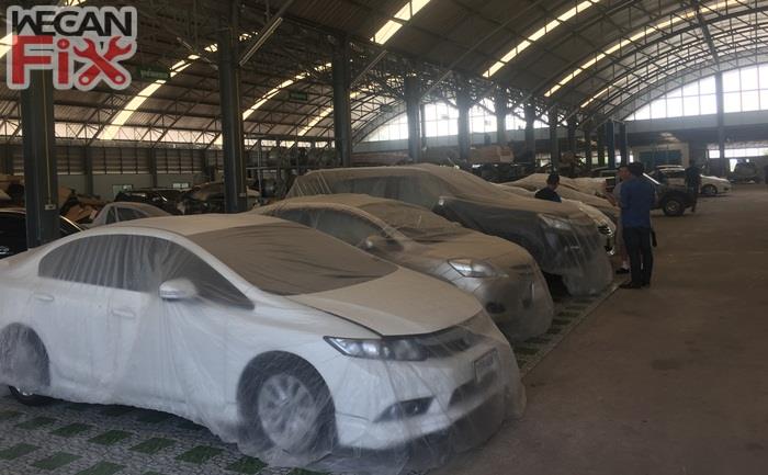 ที่จอดรถรอส่งคืนลูกค้า