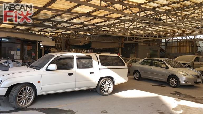 ที่จอดรถรอส่งคืนลูกค้า