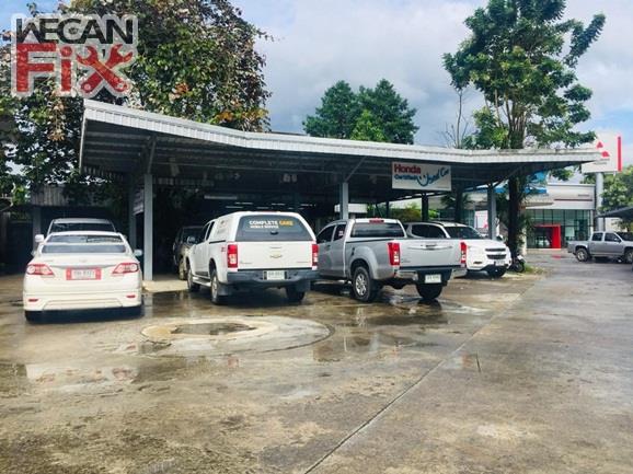 ที่จอดรถรอส่งคืนลูกค้า