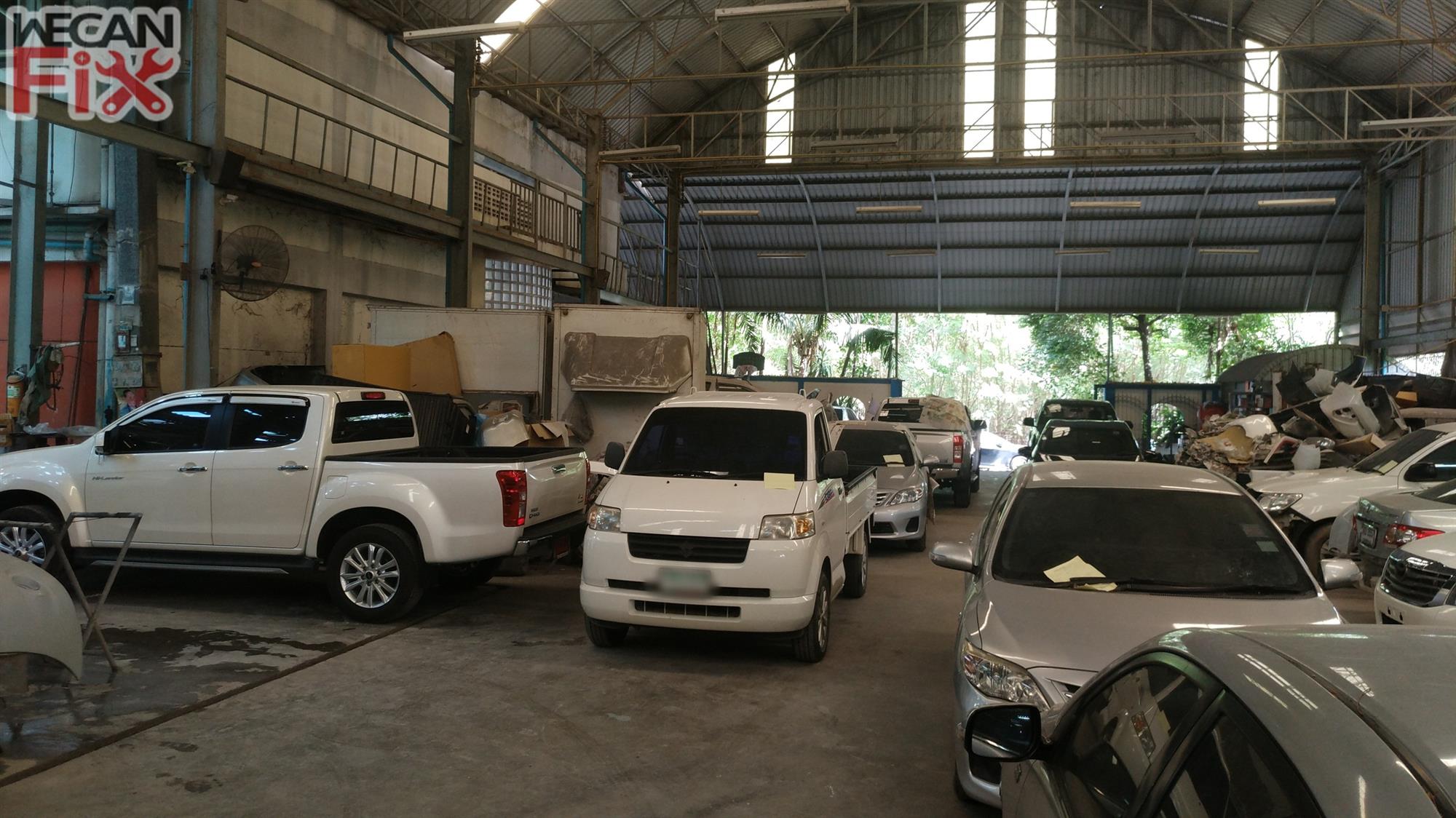 ที่จอดรถรอส่งคืนลูกค้า