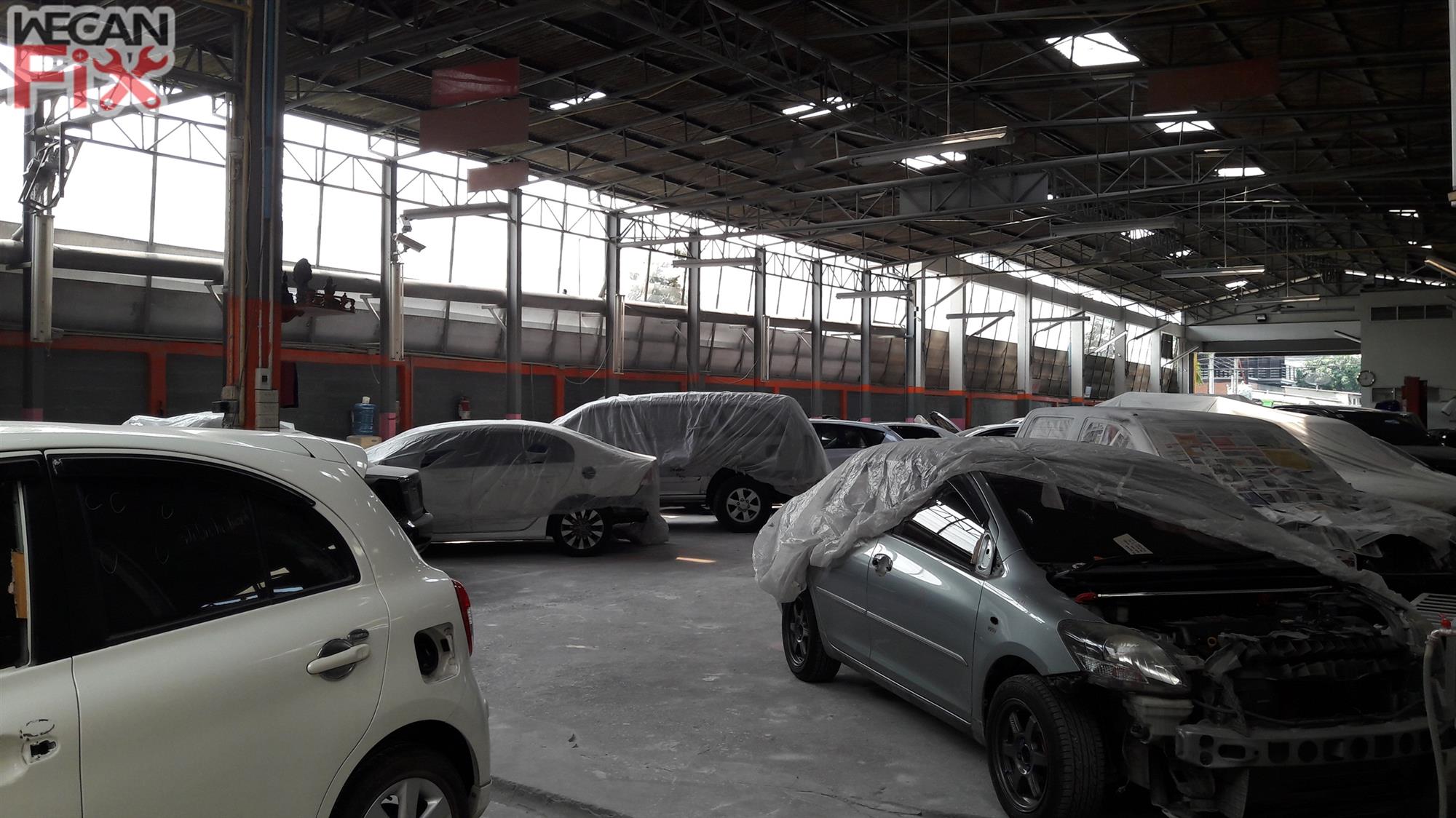 ที่จอดรถรอส่งคืนลูกค้า