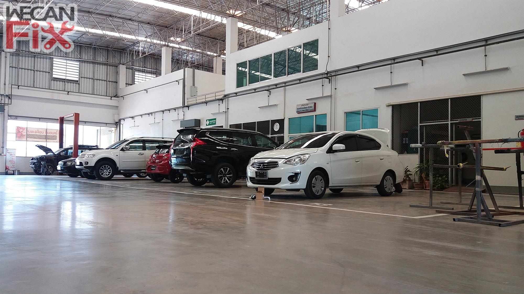 ที่จอดรถรอส่งคืนลูกค้า