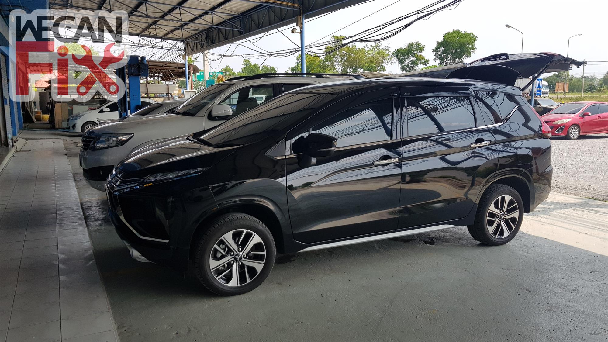 ที่จอดรถรอส่งคืนลูกค้า