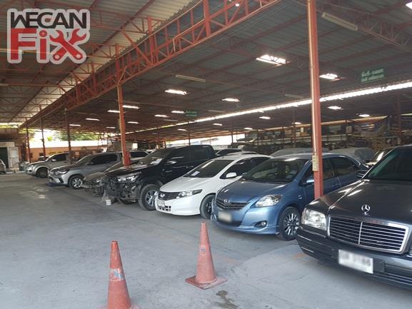 ที่จอดรถรอส่งคืนลูกค้า