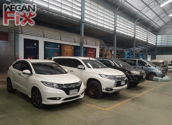 ที่จอดรถรอส่งคืนลูกค้า