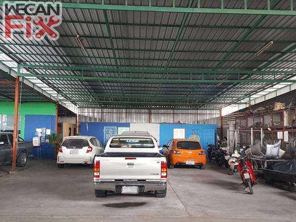 ที่จอดรถรอส่งคืนลูกค้า