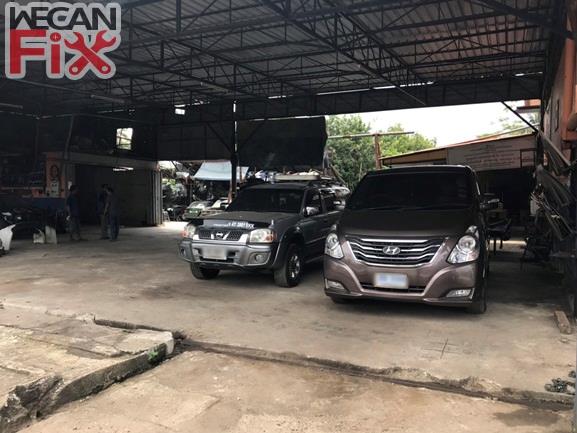 ที่จอดรถรอส่งคืนลูกค้า