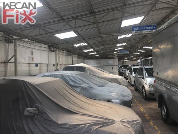 ที่จอดรถรอส่งคืนลูกค้า