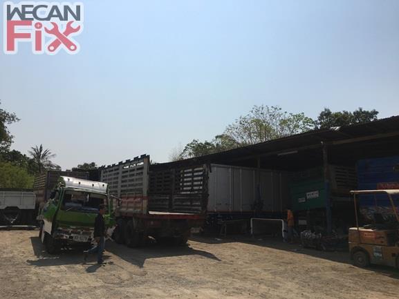 ที่จอดรถรอส่งคืนลูกค้า