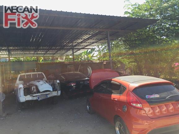 ที่จอดรถรอส่งคืนลูกค้า