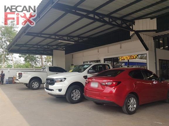 ที่จอดรถรอส่งคืนลูกค้า