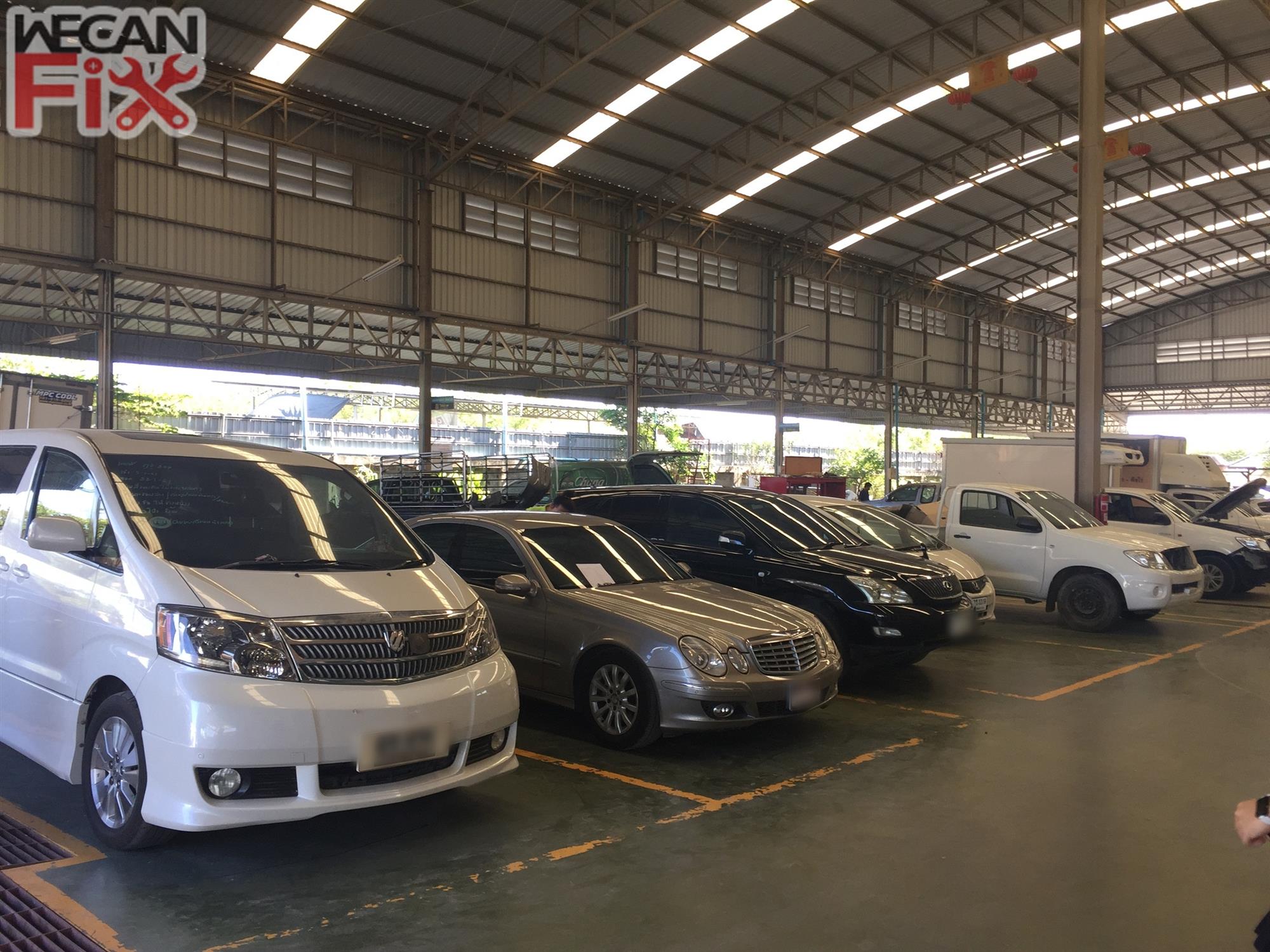 ที่จอดรถรอส่งคืนลูกค้า