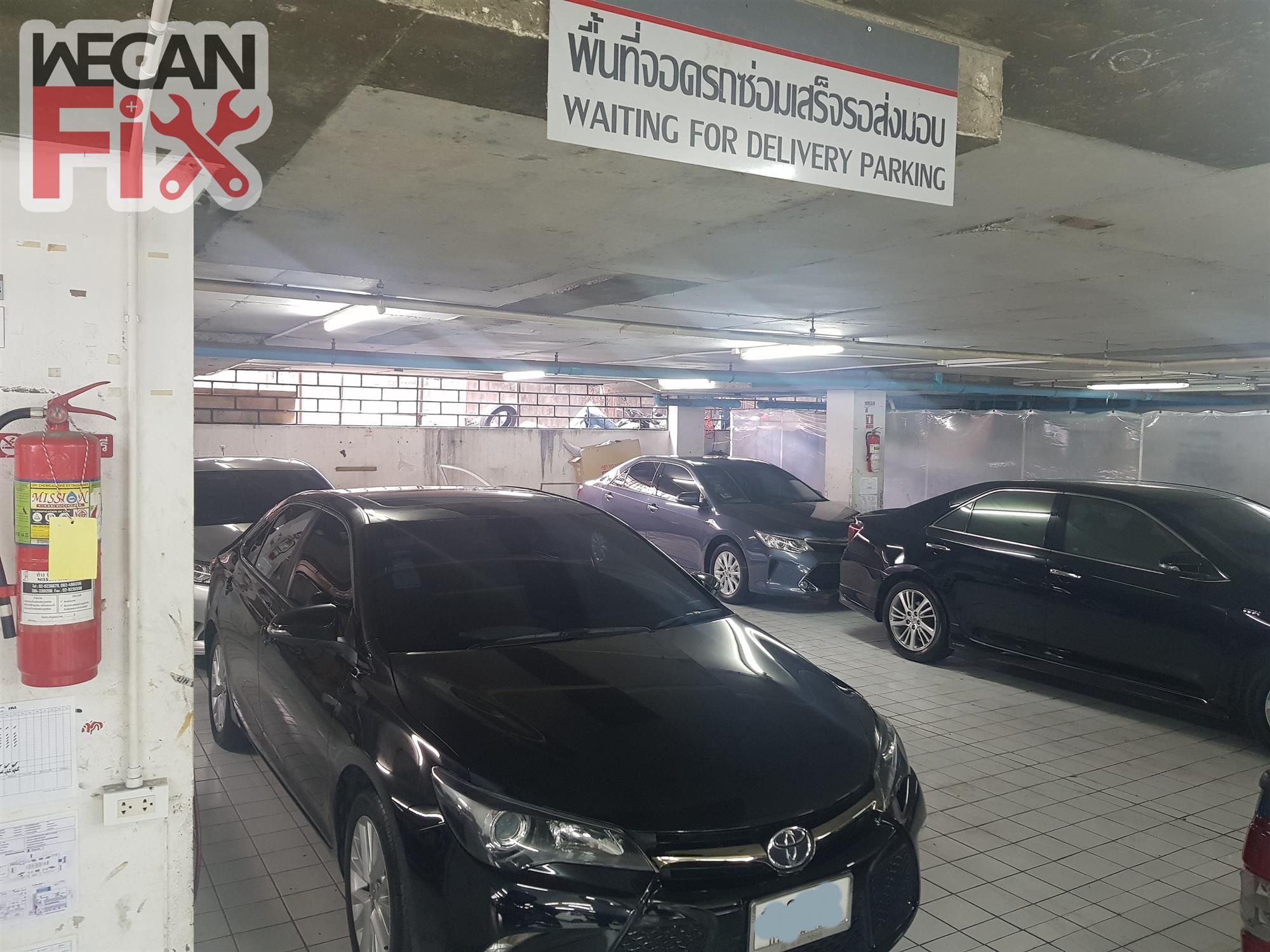 ที่จอดรถรอส่งคืนลูกค้า