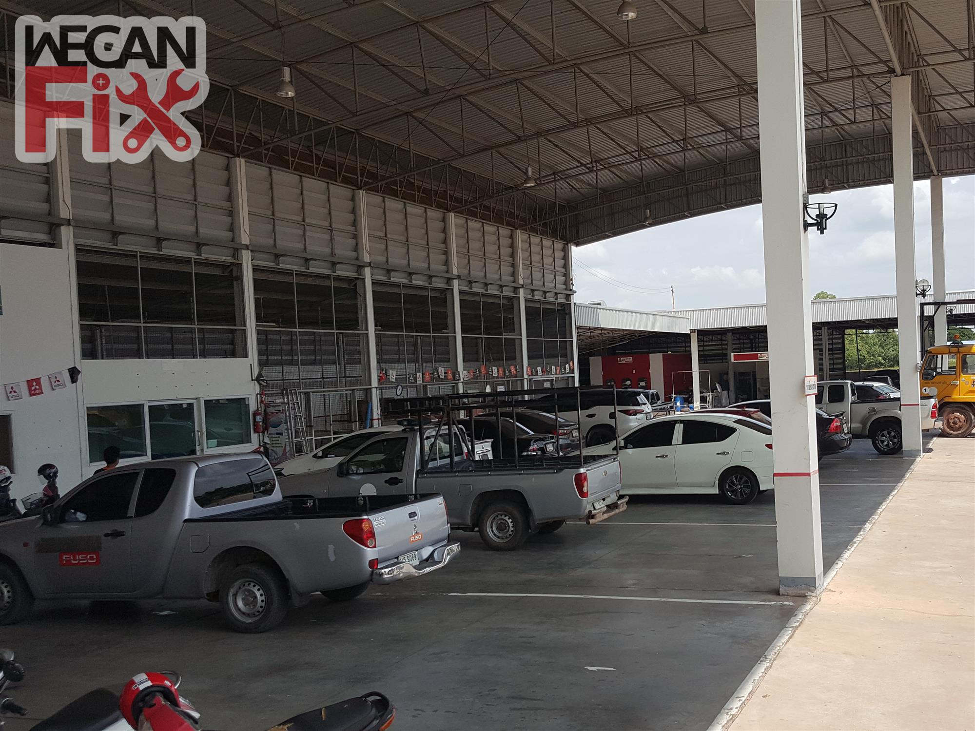 ที่จอดรถรอส่งคืนลูกค้า