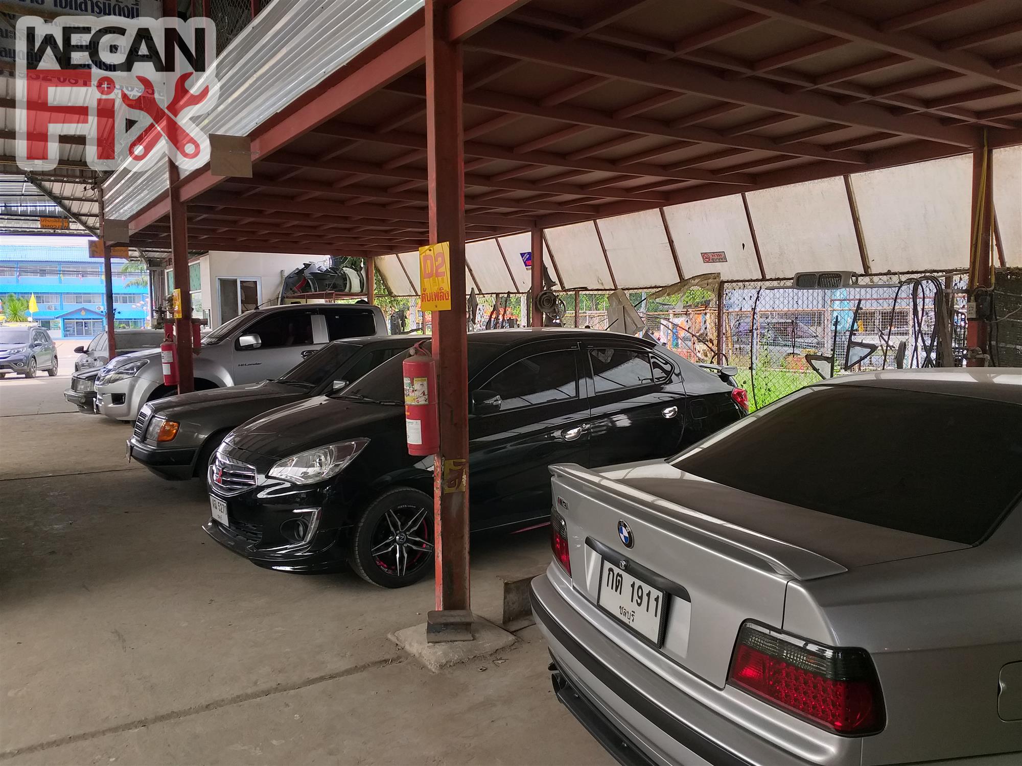 ที่จอดรถรอส่งคืนลูกค้า