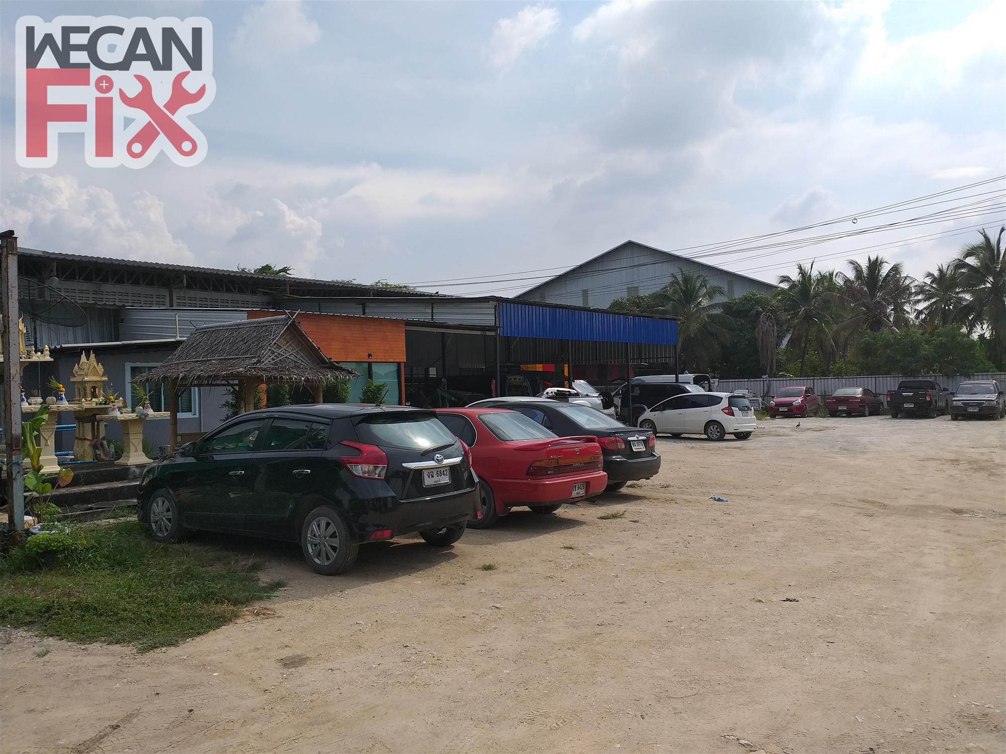 ที่จอดรถรอส่งคืนลูกค้า