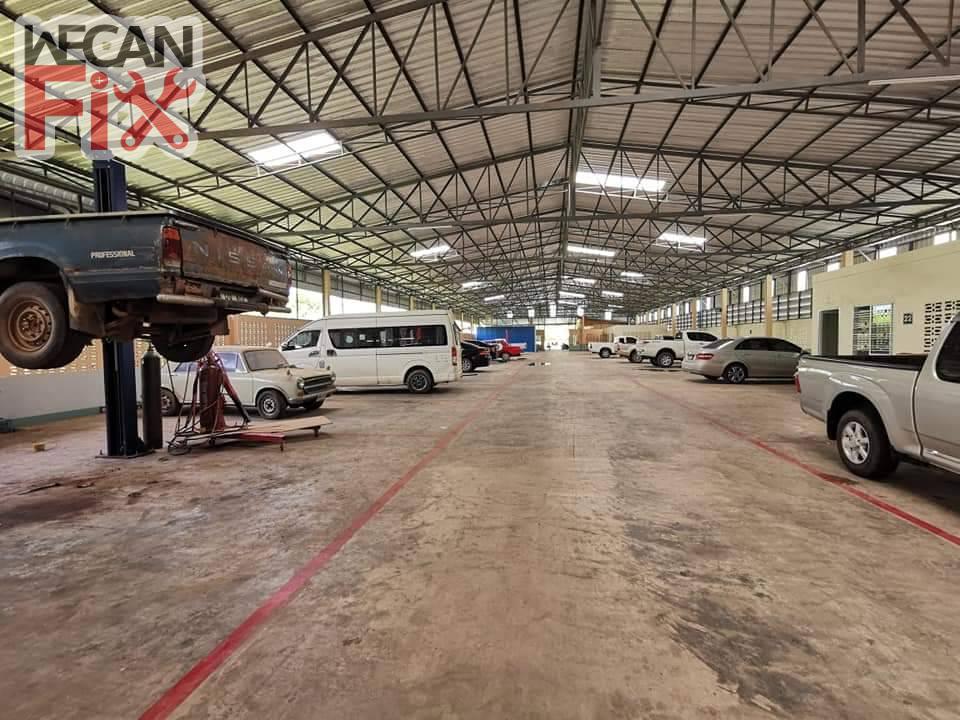 ที่จอดรถรอส่งคืนลูกค้า