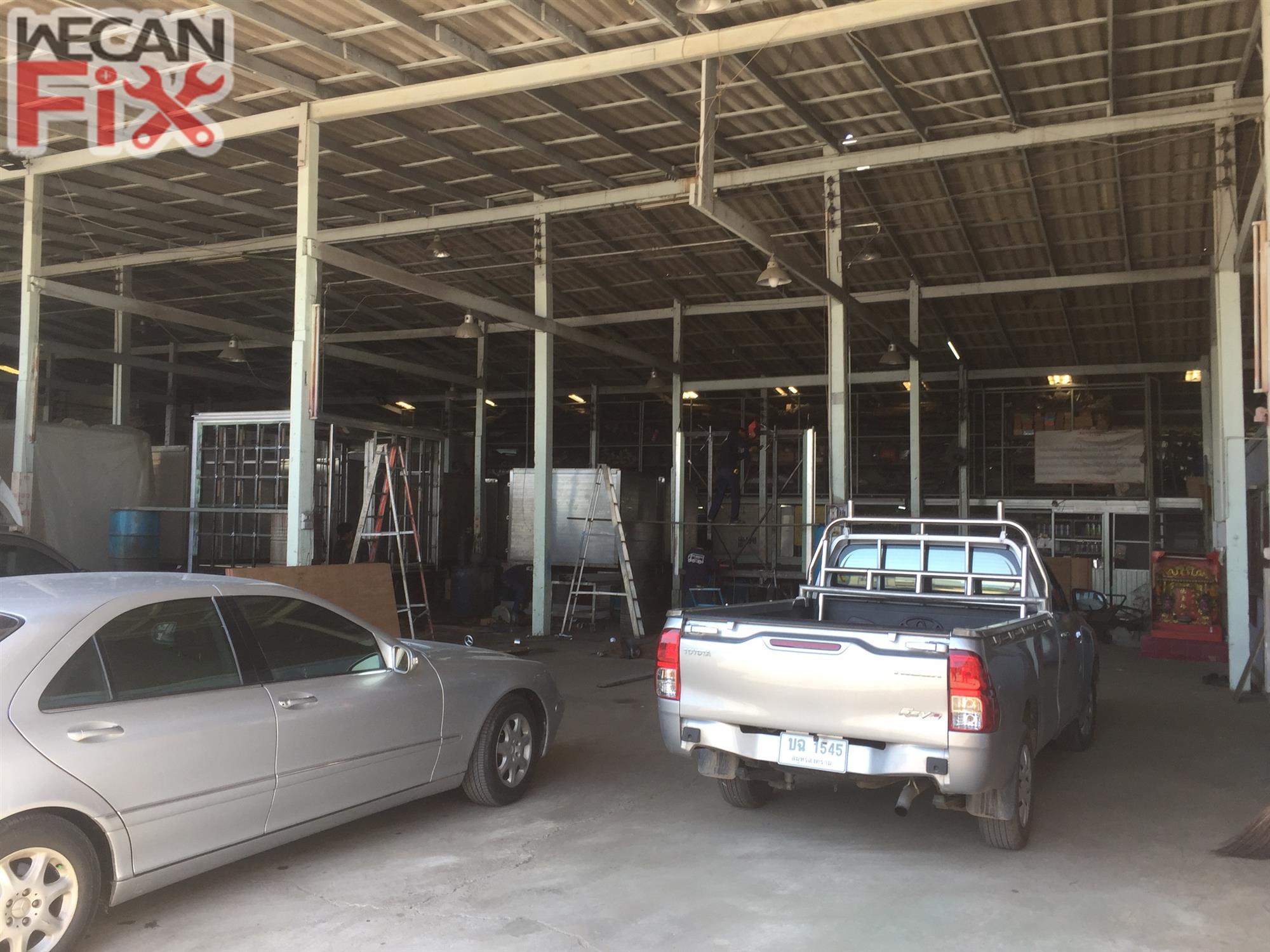 ที่จอดรถรอส่งคืนลูกค้า