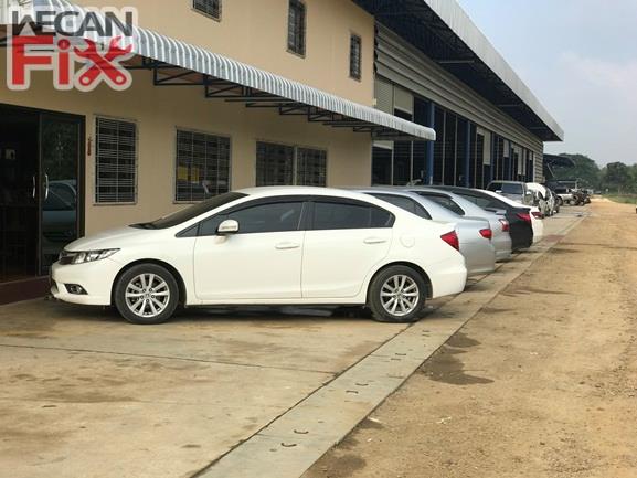 ที่จอดรถรอส่งคืนลูกค้า