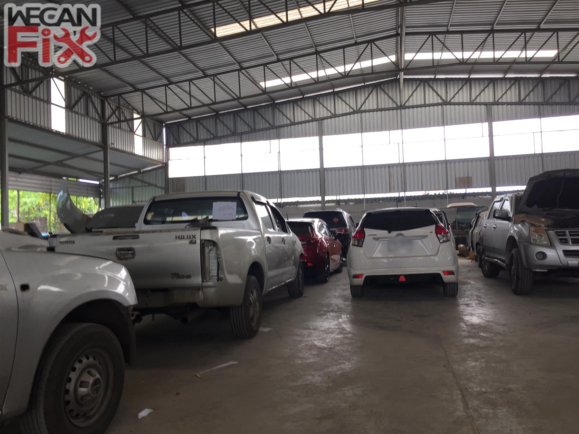 ที่จอดรถรอส่งคืนลูกค้า