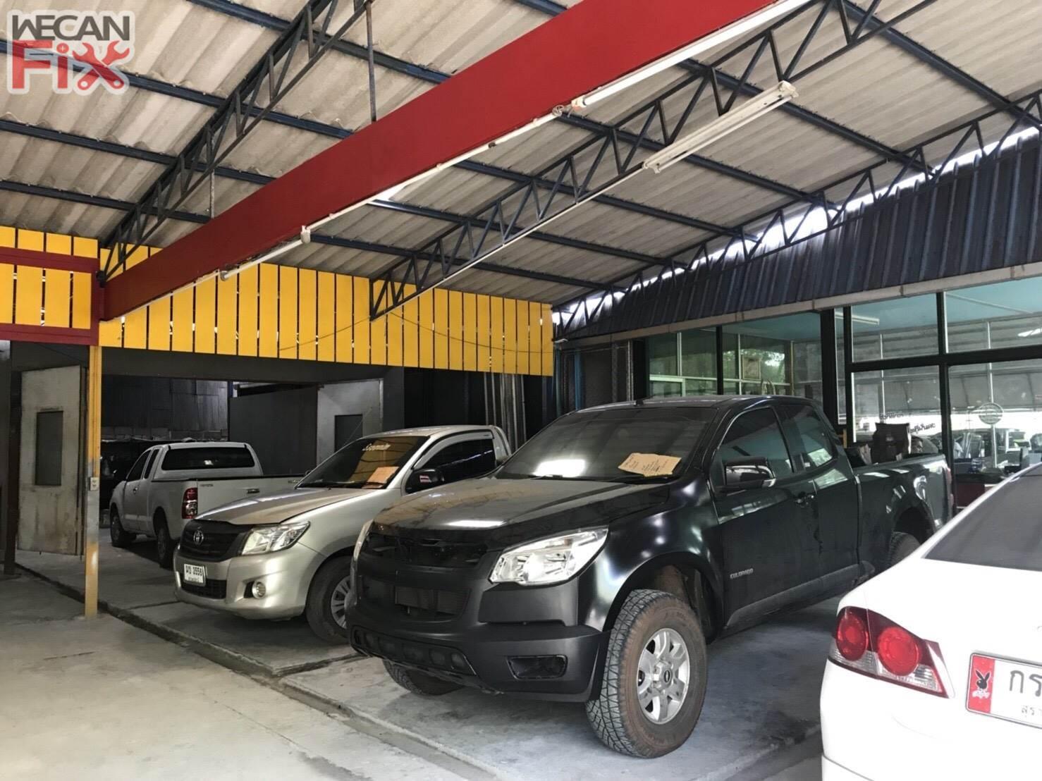 ที่จอดรถรอส่งคืนลูกค้า