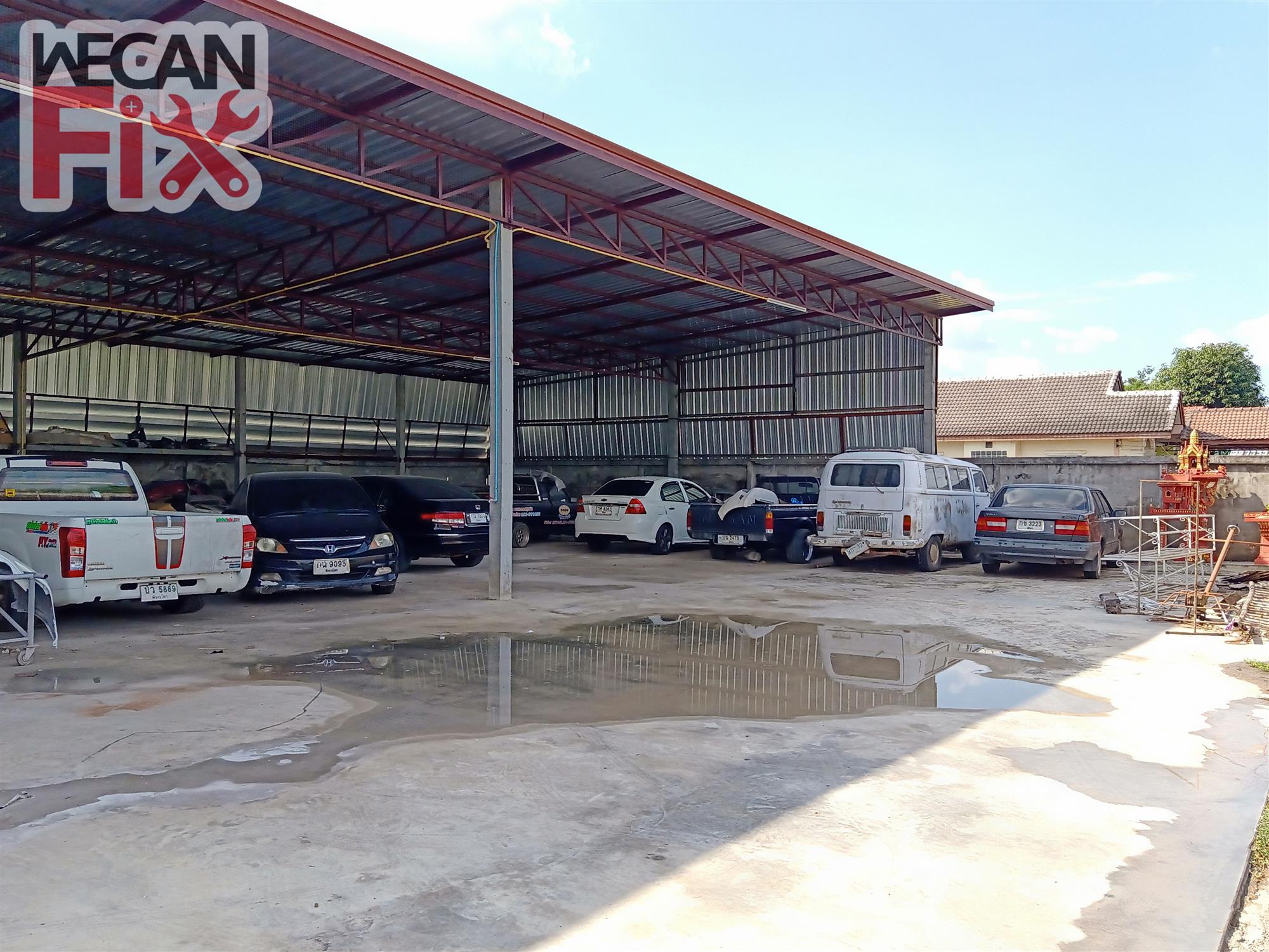 ที่จอดรถรอส่งคืนลูกค้า