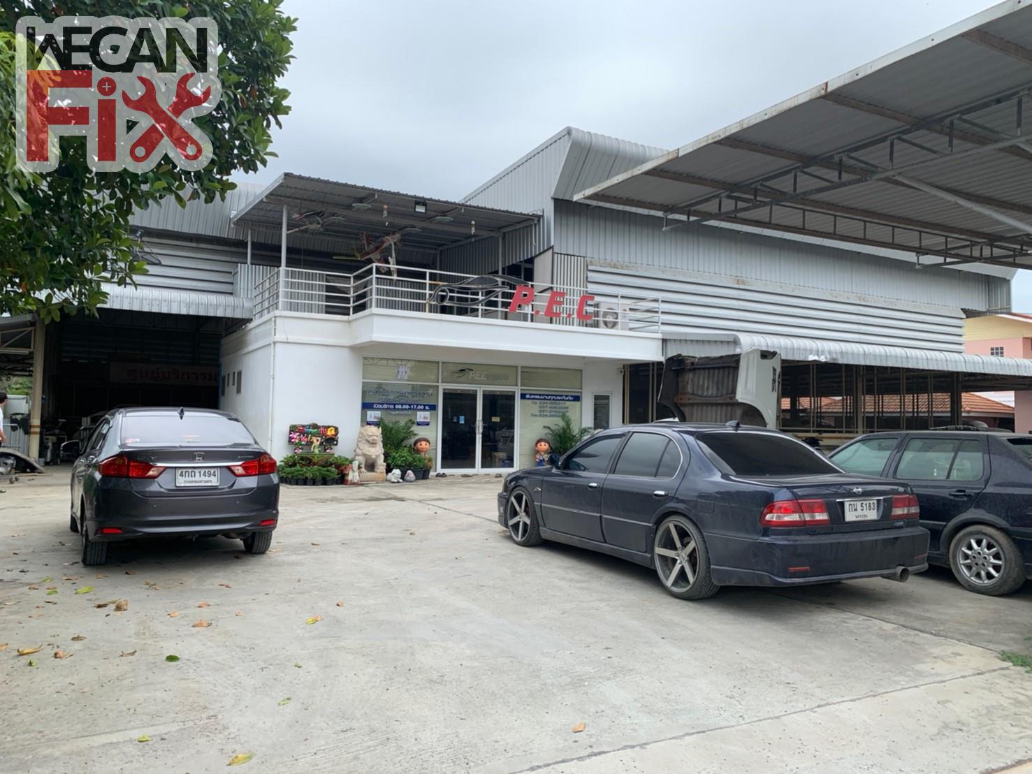 ที่จอดรถรอส่งคืนลูกค้า